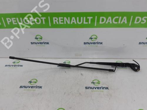 Front windshield wiper arm CITROËN C4 CACTUS 1.2 VTi 82 | BP40572695C143 - Image 2
