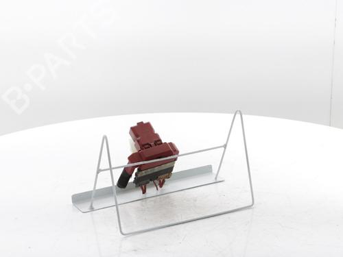 Fuse box RENAULT KADJAR (HA_, HL_) 1.2 TCe 130 (HLMR) | BP28797232E1 