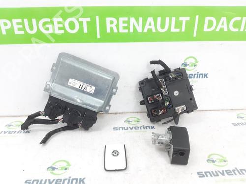 Used Engine control unit (ECU) RENAULT CLIO V (B7_) 1.0 TCe 90 (B7MT) (91 hp) 25205336