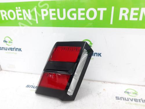 Used Left taillight Left taillight PEUGEOT 3008 II SUV (MC_, MR_, MJ_, M4_) 1.2 THP/ PureTech 130 (MRHNSM, MRHNSU, MRHNSJ, MRHNYW,... (131 hp) 15521661 15521661