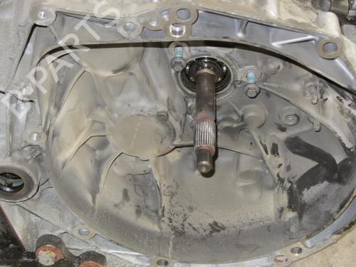 Gearbox PEUGEOT 5008 (0U_, 0E_) 1.6 HDi | BP16206115M3