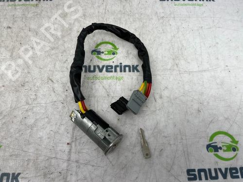 Used Ignition barrel RENAULT LAGUNA I (B56_, 556_) 2.0 (114 hp) 13322068