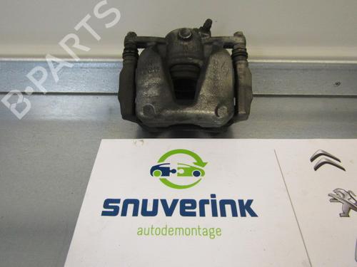 left-front-brake-caliper-renault-megane-iv-hatchback-b9amn_-2015-24163442 main image