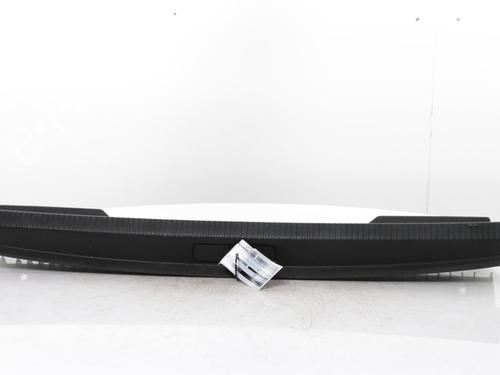 Used Boot lining PEUGEOT 2008 II (UD_, US_, UY_, UJ_, UR_, UC_) 1.2 PureTech 130 (USHNS, URHNS) (130 hp) 31960764