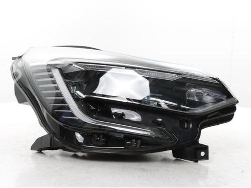 Used Right headlight Right headlight RENAULT CAPTUR II (HF_) E-TECH 145 (HFMU) (143 hp) 33874377 33874377
