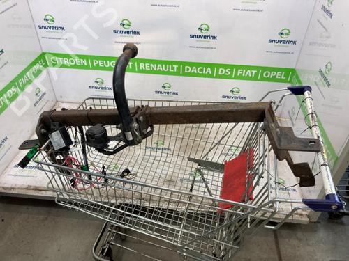 Used Tow ball/Mechanism PEUGEOT PARTNER Tepee 1.2 THP (110 hp) 25884767