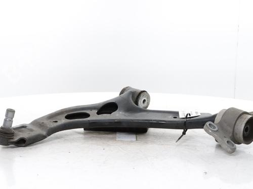 Bras de suspension avant gauche Bras de suspension avant gauche 38110674 38110674