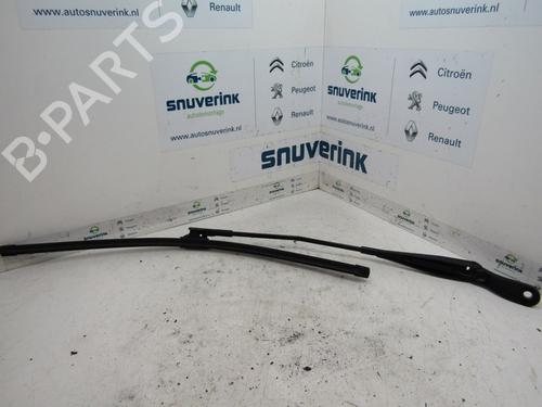 Used Front windshield wiper arm Front windshield wiper arm 24162561 24162561