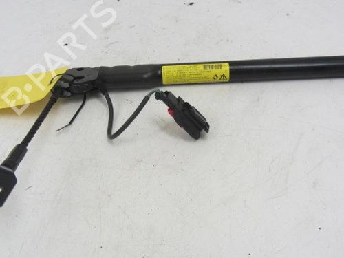 Sikkerhetsbelte-spenne RENAULT CLIO III Grandtour (KR0/1_) 1.2 16V (KR0P) (101 hp) 13187844