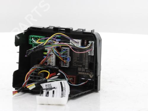 Used Fuse box Fuse box 39507962 39507962