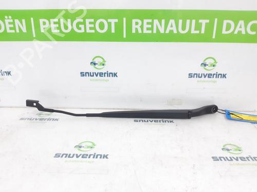 Used Front windshield wiper arm PEUGEOT 208 II (UB_, UP_, UW_, UJ_) 1.2 PureTech 100 (101 hp) 19103362