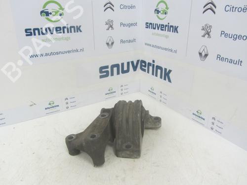 Used Engine mount PEUGEOT BOXER Van (244) 2.8 HDi (128 hp) 10788099