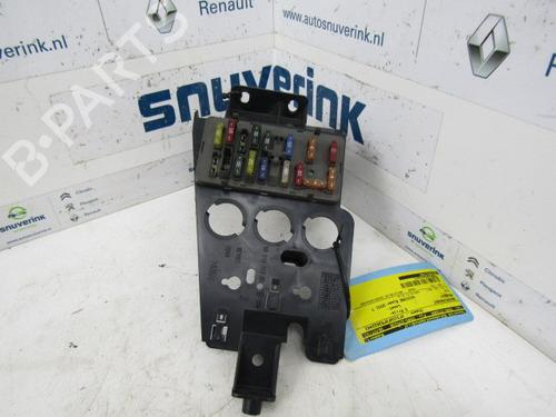Used Fuse box PEUGEOT 106 II (1A_, 1C_) 1.1 i (60 hp) 17026065