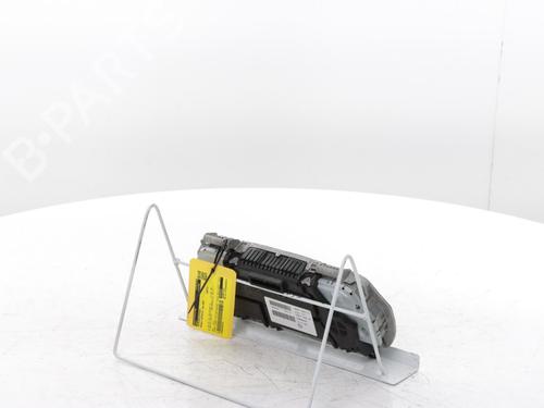 Cockpit RENAULT CAPTUR II (HF_) TCe 140 (HFN0) | BP30186388C47