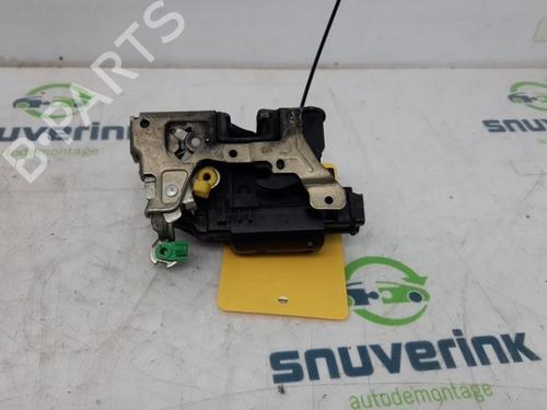 Used Front right lock RENAULT MASTER II Van (FD) 2.5 dCi (120 hp) 18950476