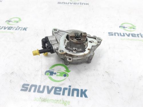 Used Grille PEUGEOT 2008 I (CU_) 1.2 THP 130 / PureTech 130 (130 hp) 30185528