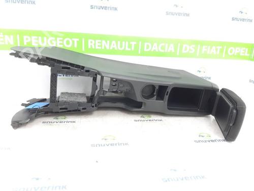 Middle console PEUGEOT 308 SW II (LC_, LJ_, LR_, LX_, L4_) 1.6 BlueHDi 120 | BP21194650I22 