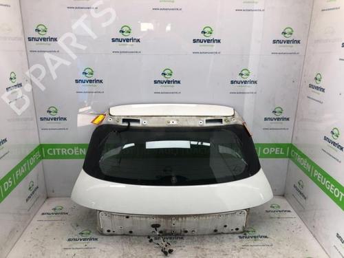 tailgate-citroen-c4-cactus-2014-40576947 main image