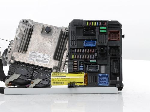 Used Engine control unit (ECU) PEUGEOT 508 II (FB_, FH_, F3_) Hybrid 225 (F35GQU) (224 hp) 29068993