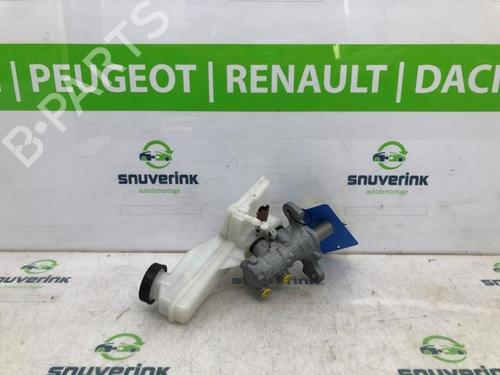 Used Brake master cylinder Brake master cylinder PEUGEOT 208 II (UB_, UP_, UW_, UJ_) e-208 (136 hp) 40579301 40579301