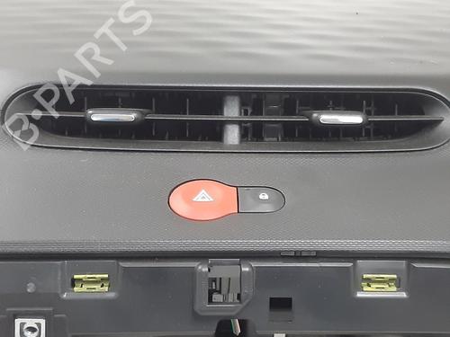 Instrumentbræt RENAULT TWINGO III (BCM_, BCA_) 1.0 SCe 70 | BP30758690C46 