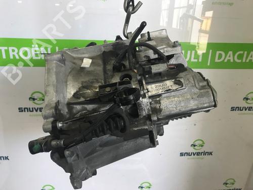 Used Gearbox PEUGEOT 2008 II (UD_, US_, UY_, UJ_, UR_, UC_) 1.2 PureTech 130 (USHNS, URHNS) (130 hp) 25829064