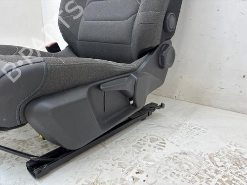 Left front seat CITROËN C4 III (BA_, BB_, BC_) 1.2 PureTech 130 (BAHNSA, BAHNSB) | BP28288488C15 - Image 4