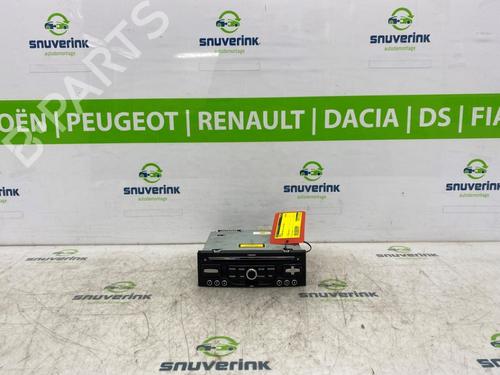 Used Radio Radio 16911832 16911832