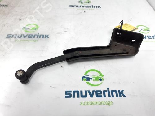 Used Hinge/Door check strap OPEL COMBO Box Body/MPV (X12) 1.3 CDTI (B05) (90 hp) 30185310