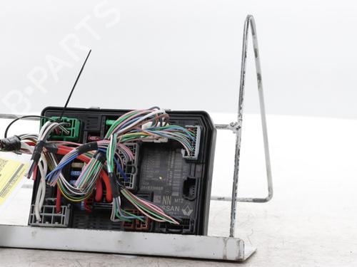 Used Fuse box Fuse box 38347369 38347369