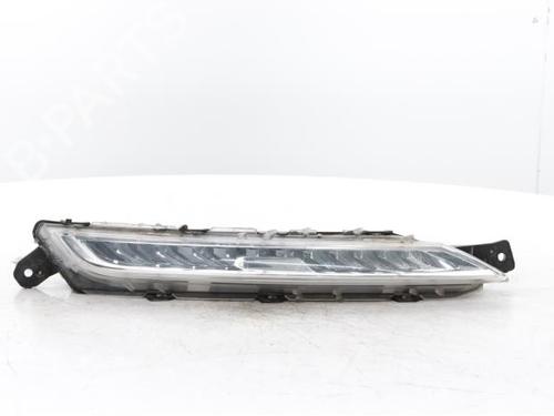 right-daytime-light-citroen-c4-picasso-ii-2013-37660135 main image