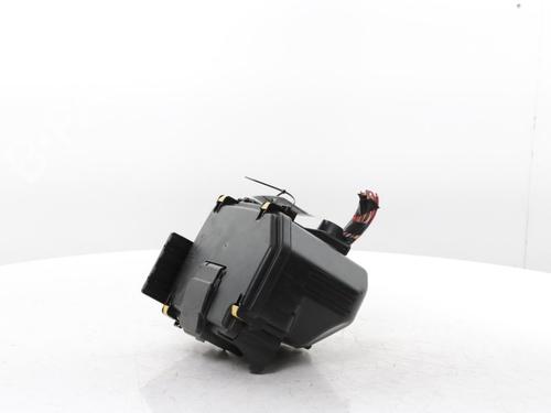 Fuse box PEUGEOT BOXER Van 2.2 BlueHDi 140 | BP30757889E1