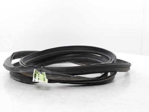 Used Rubber door seal Rubber door seal OPEL VIVARO C Van (K0) 2.0 (144 hp) 36702066 36702066