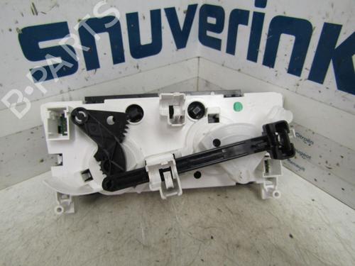 Used Climate control PEUGEOT 308 I (4A_, 4C_) 1.4 16V (95 hp) 13323057