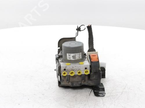 Used ABS pump ABS pump PEUGEOT 3008 II SUV (MC_, MR_, MJ_, M4_) 1.2 THP/ PureTech 130 (MRHNSM, MRHNSU, MRHNSJ, MRHNYW,... (131 hp) 30186087 30186087