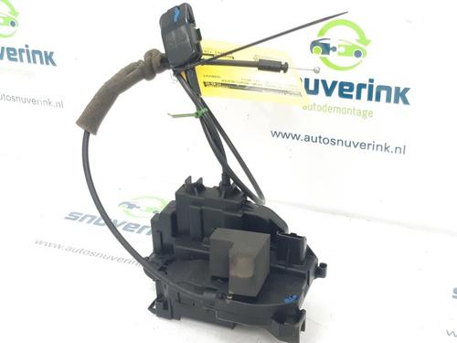 Used Rear right lock RENAULT CLIO III (BR0/1, CR0/1) 1.5 dCi (88 hp) 17027244