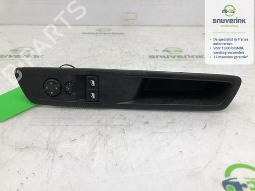 Used Switch Switch OPEL VIVARO C Van (K0) 1.5 (120 hp) 40580307 40580307