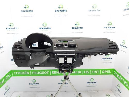 Used Dashboard RENAULT MEGANE III Grandtour (KZ0/1) 1.5 dCi (KZ09, KZ0D, KZ1G, KZ29, KZ14, KZ1W, KZ10, KZ1F,... (110 hp) 13740974