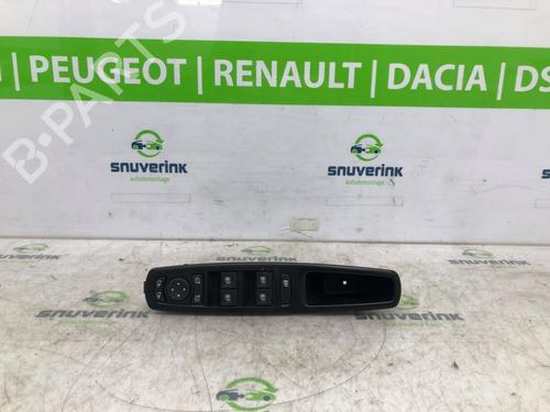 Used Switch RENAULT SCÉNIC III (JZ0/1_) 1.5 dCi (110 hp) 21599952