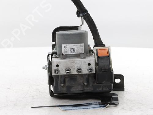 Used ABS pump PEUGEOT 3008 II SUV (MC_, MR_, MJ_, M4_) 1.5 BlueHDi 130 (131 hp) 31261231