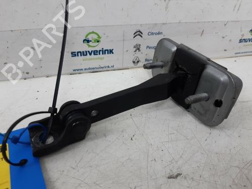 Used Hinge/Door check strap PEUGEOT 208 I (CA_, CC_) 1.2 VTI 82 (82 hp) 17982055