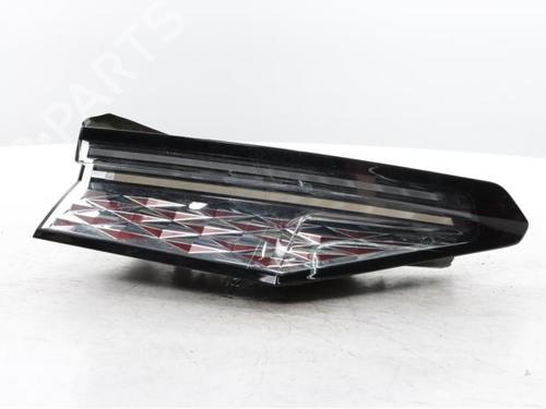 Used Right taillight Right taillight DS DS 4 II (FR_, FB_, F3_, FP_) E-TENSE 225 (F3DGZT) (224 hp) 40542832 40542832