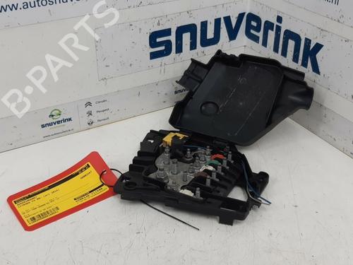 fuse-box-citroen-c3-ii-sc_-16-hdi-9666979180-96011476680-2009-10800072 main image