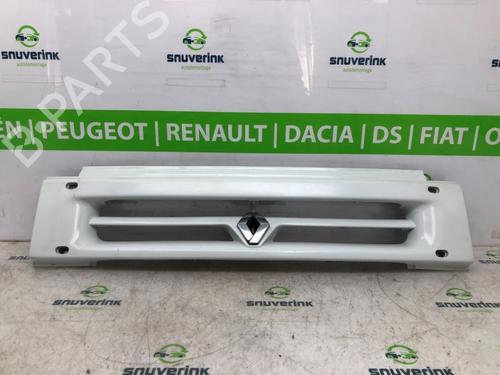 Used Grille RENAULT MASTER I Platform/Chassis (P__) 28-35 2.5 D (71 hp) 24300142