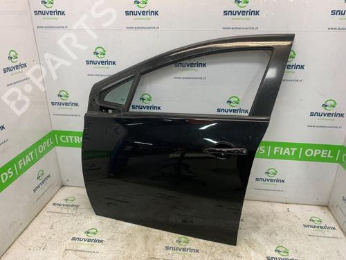 Used Left front door RENAULT ZOE Hatchback Van (BFM_) Electric (BFME) (92 hp) 25205219