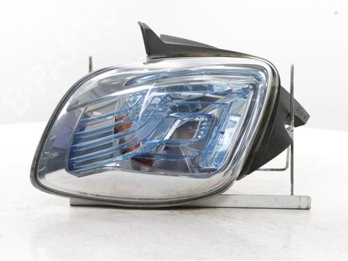 left-taillight-renault-zoe-hatchback-van-bfm_-2019-38618208 main image