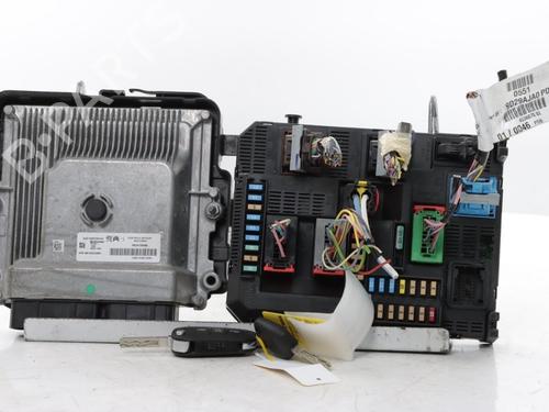 engine-control-unit-ecu-peugeot-2008-i-cu_-2013-40527507 main image
