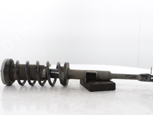 Used Right front shock absorber Right front shock absorber BMW 5 Touring (G31) 520 d Mild-Hybrid (190 hp) 33845713 33845713
