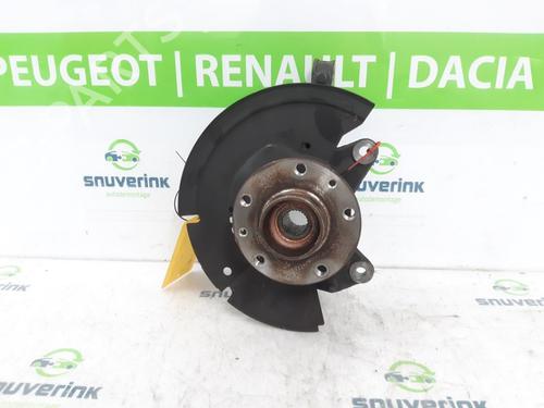 Used Right front steering knuckle RENAULT CAPTUR II (HF_) TCe 140 (HFN0) (140 hp) 21194084