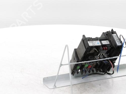 Fuse box PEUGEOT 3008 II SUV (MC_, MR_, MJ_, M4_) Hybrid | BP30186499E1 